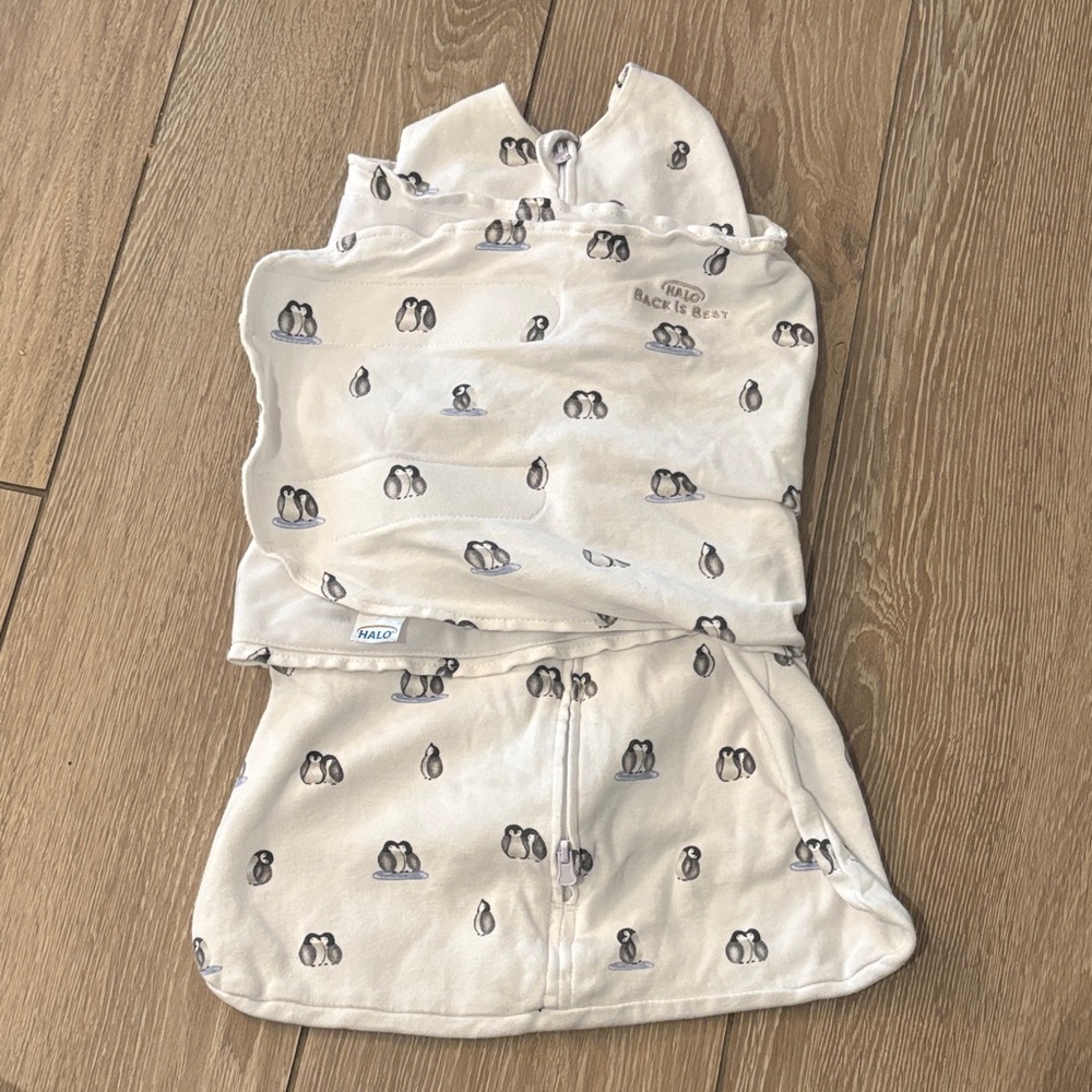 Halo Cream Penguin Print Sleep Sack